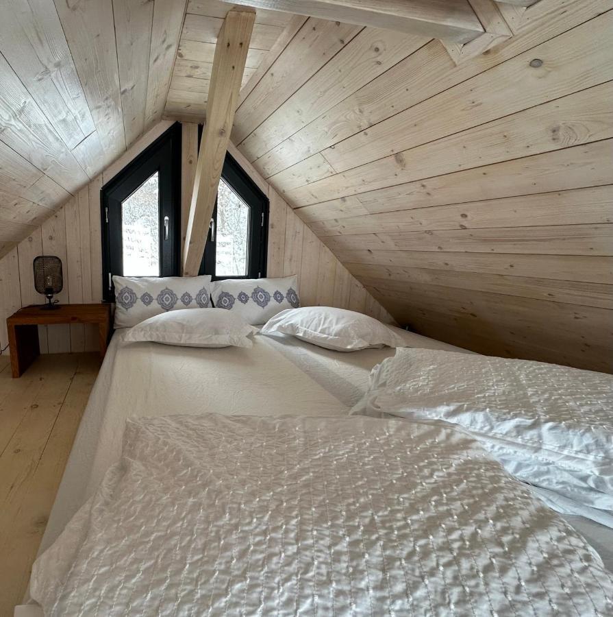 Bramble Tiny House Villa Zarnesti Ngoại thất bức ảnh